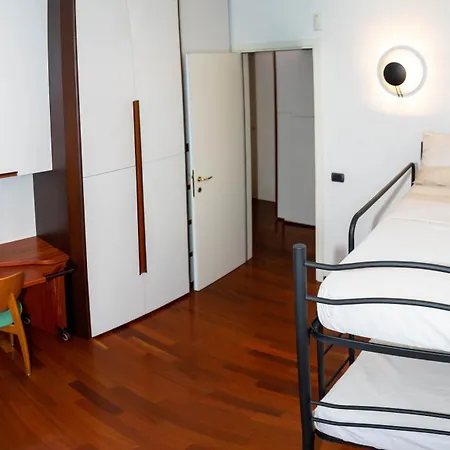 Gasthuis K's House Lecco